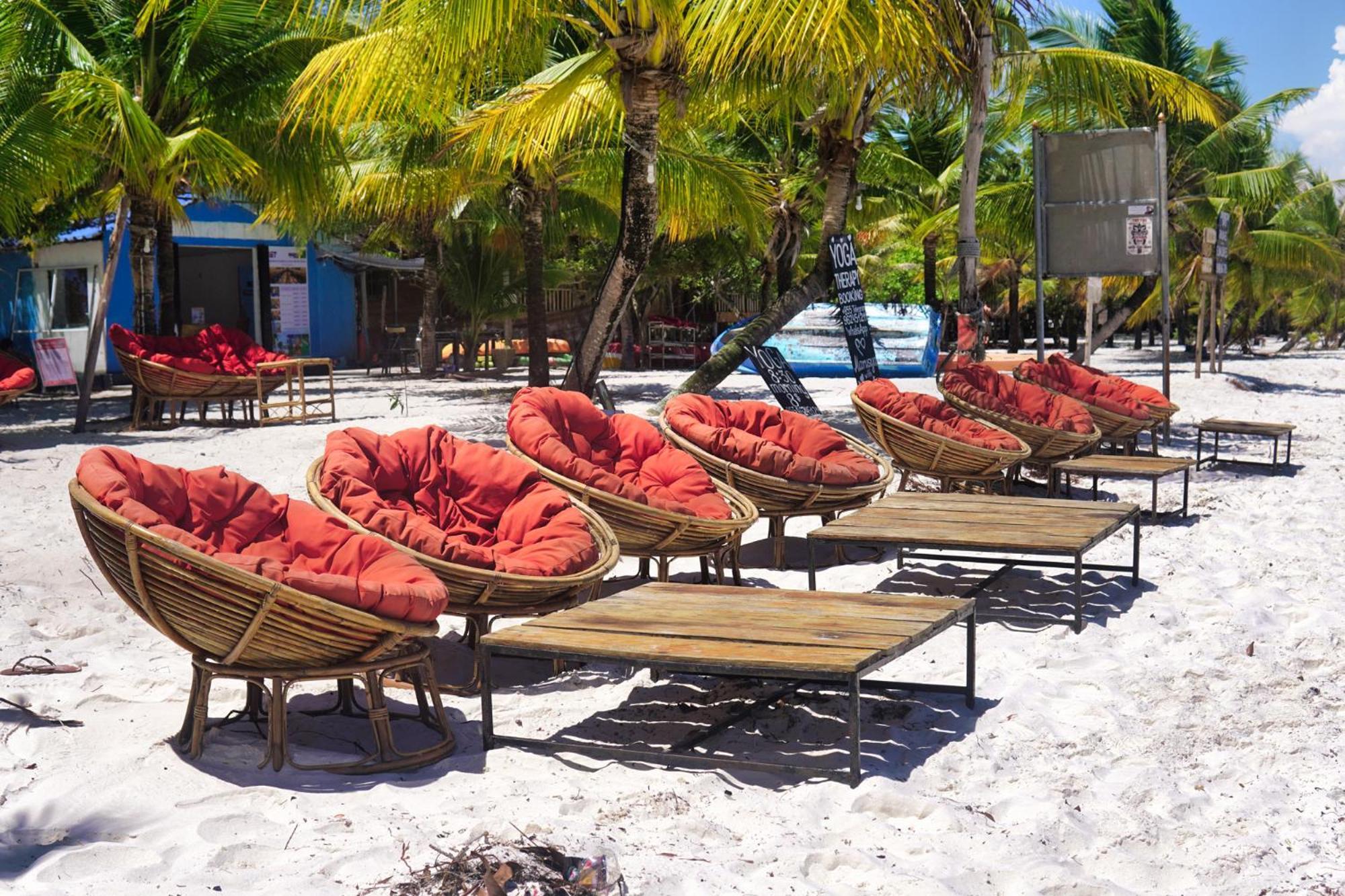 Koh Rong Beach Hostel And Bungalows Kaoh Touch エクステリア 写真