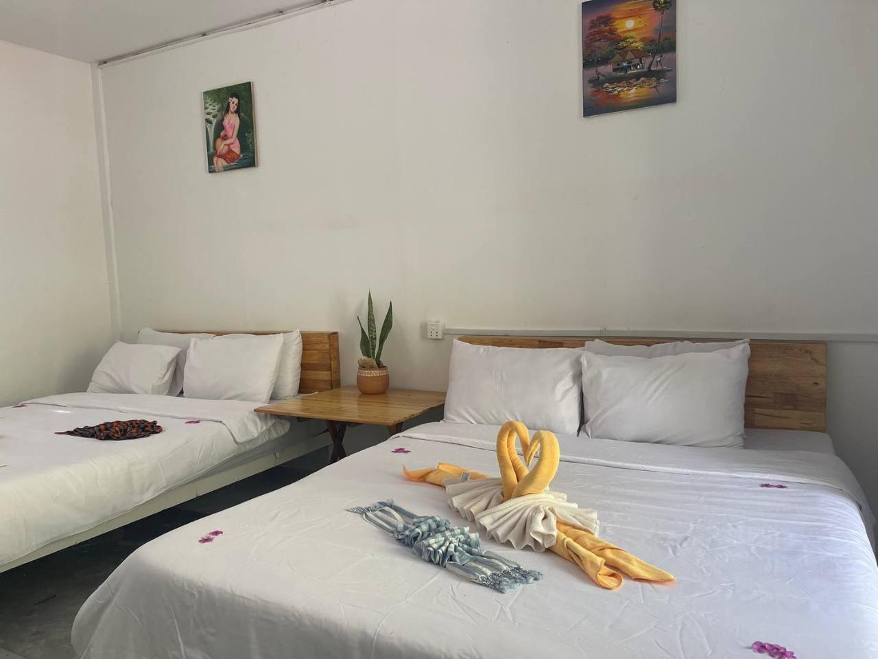 Koh Rong Beach Hostel And Bungalows Kaoh Touch エクステリア 写真
