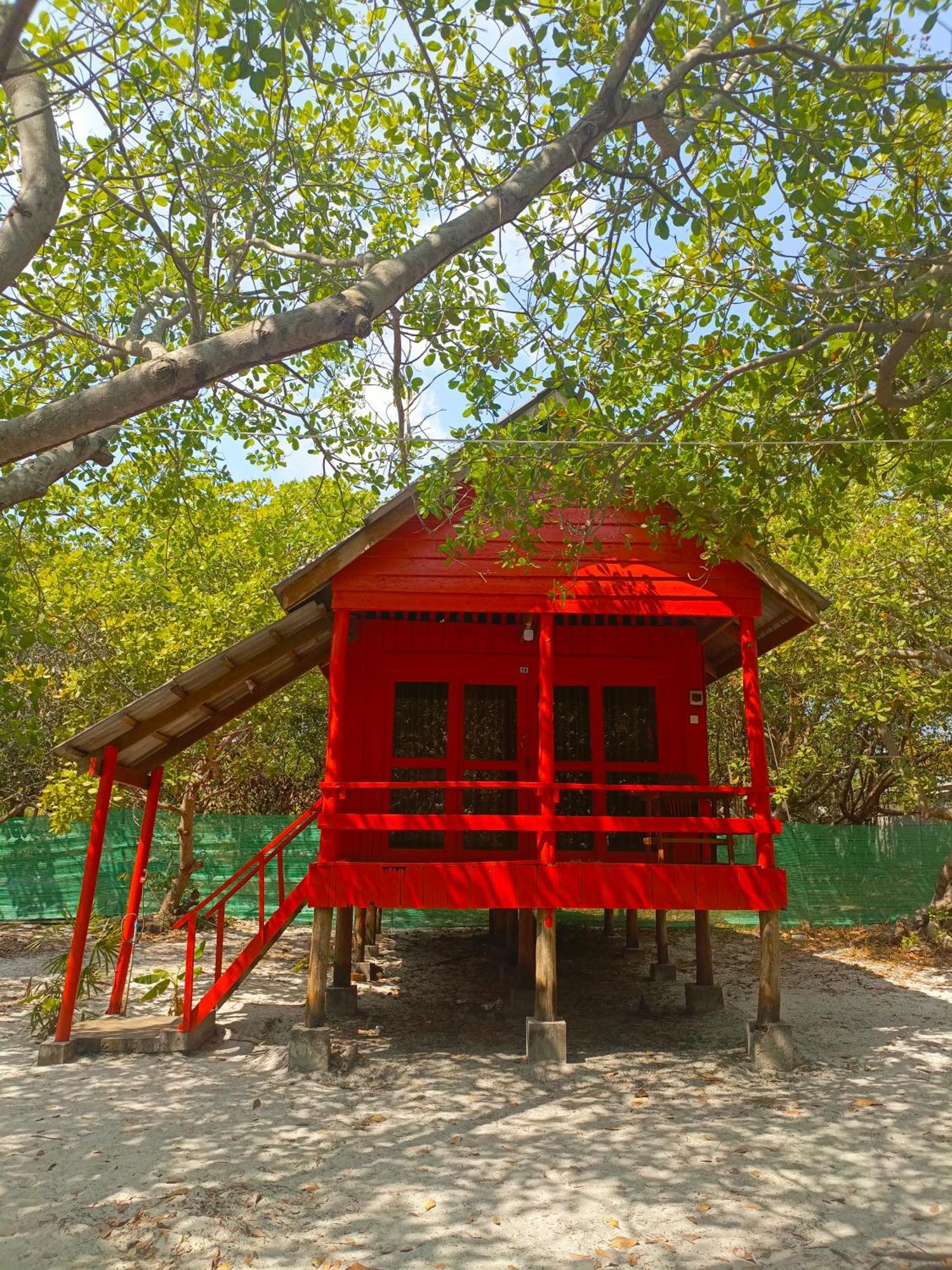 Koh Rong Beach Hostel And Bungalows Kaoh Touch エクステリア 写真
