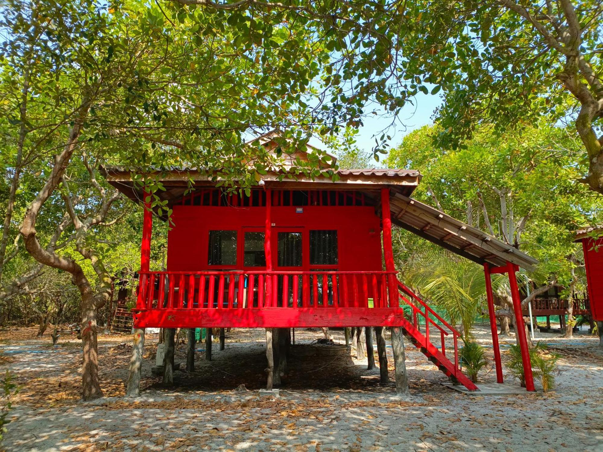 Koh Rong Beach Hostel And Bungalows Kaoh Touch エクステリア 写真