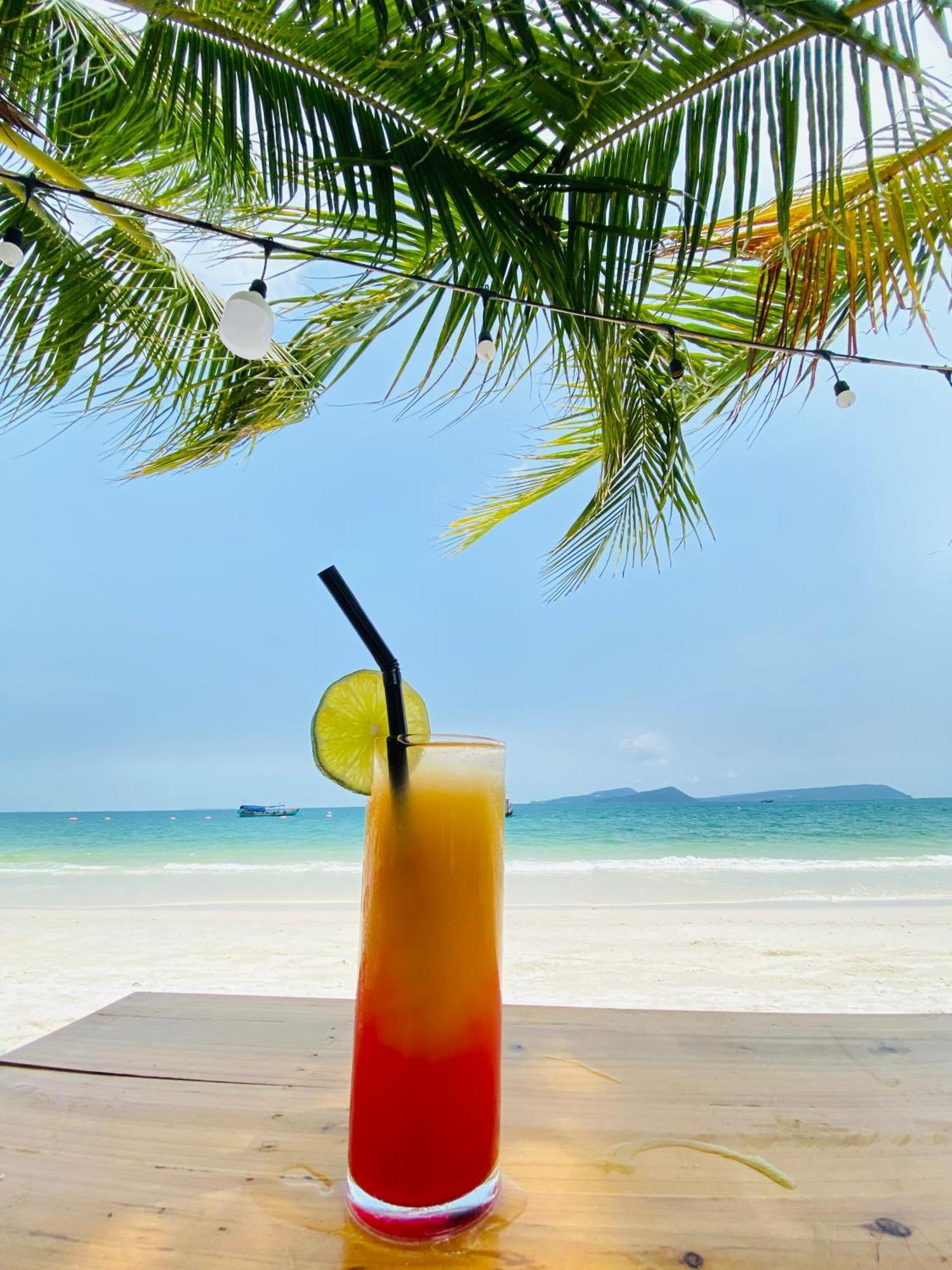 Koh Rong Beach Hostel And Bungalows Kaoh Touch エクステリア 写真