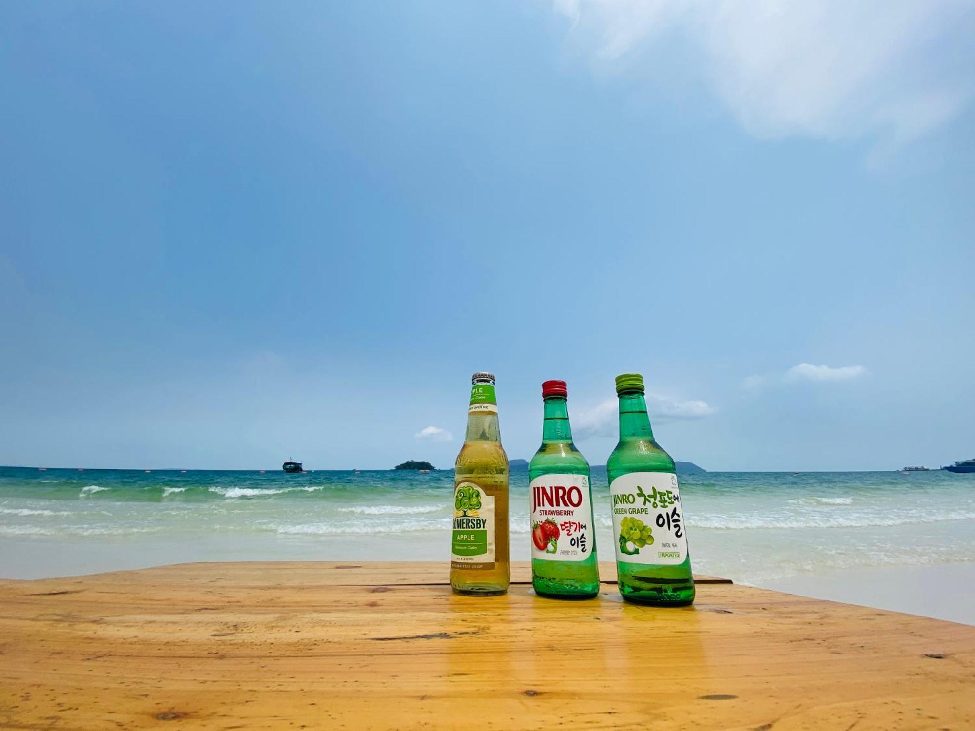 Koh Rong Beach Hostel And Bungalows Kaoh Touch エクステリア 写真