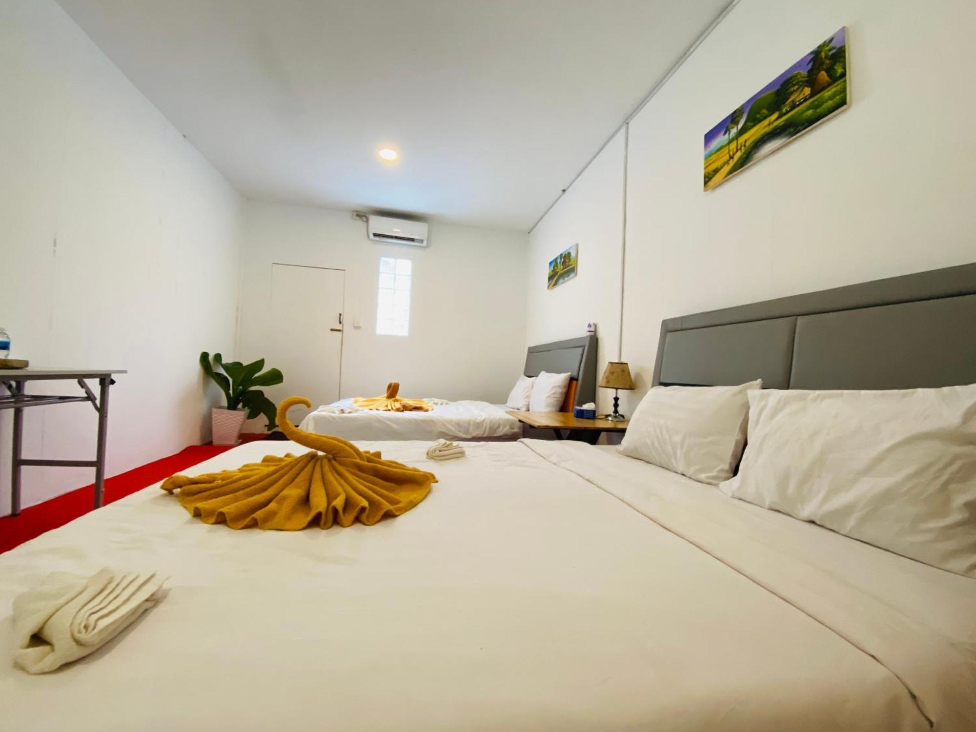 Koh Rong Beach Hostel And Bungalows Kaoh Touch エクステリア 写真