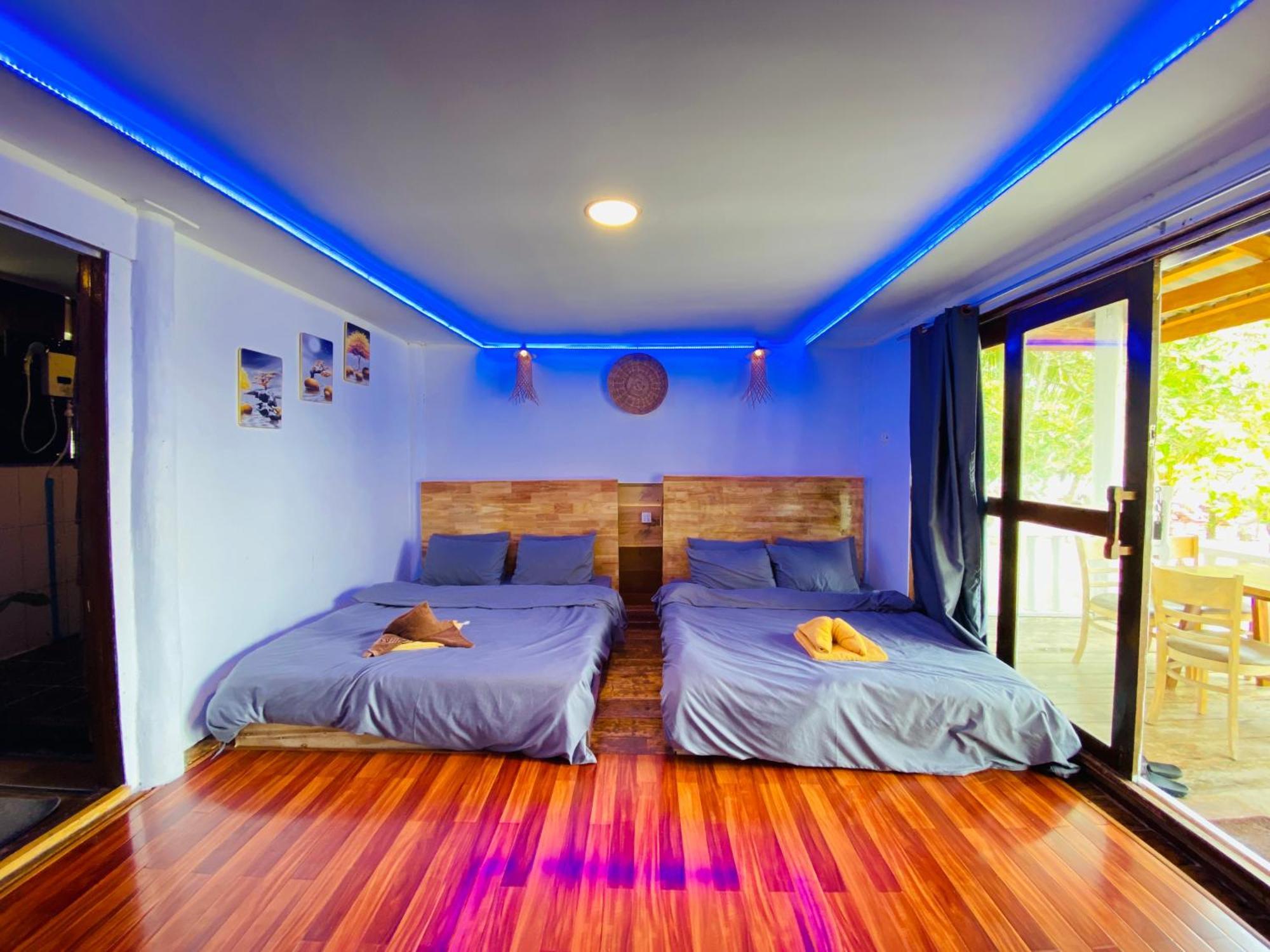 Koh Rong Beach Hostel And Bungalows Kaoh Touch エクステリア 写真