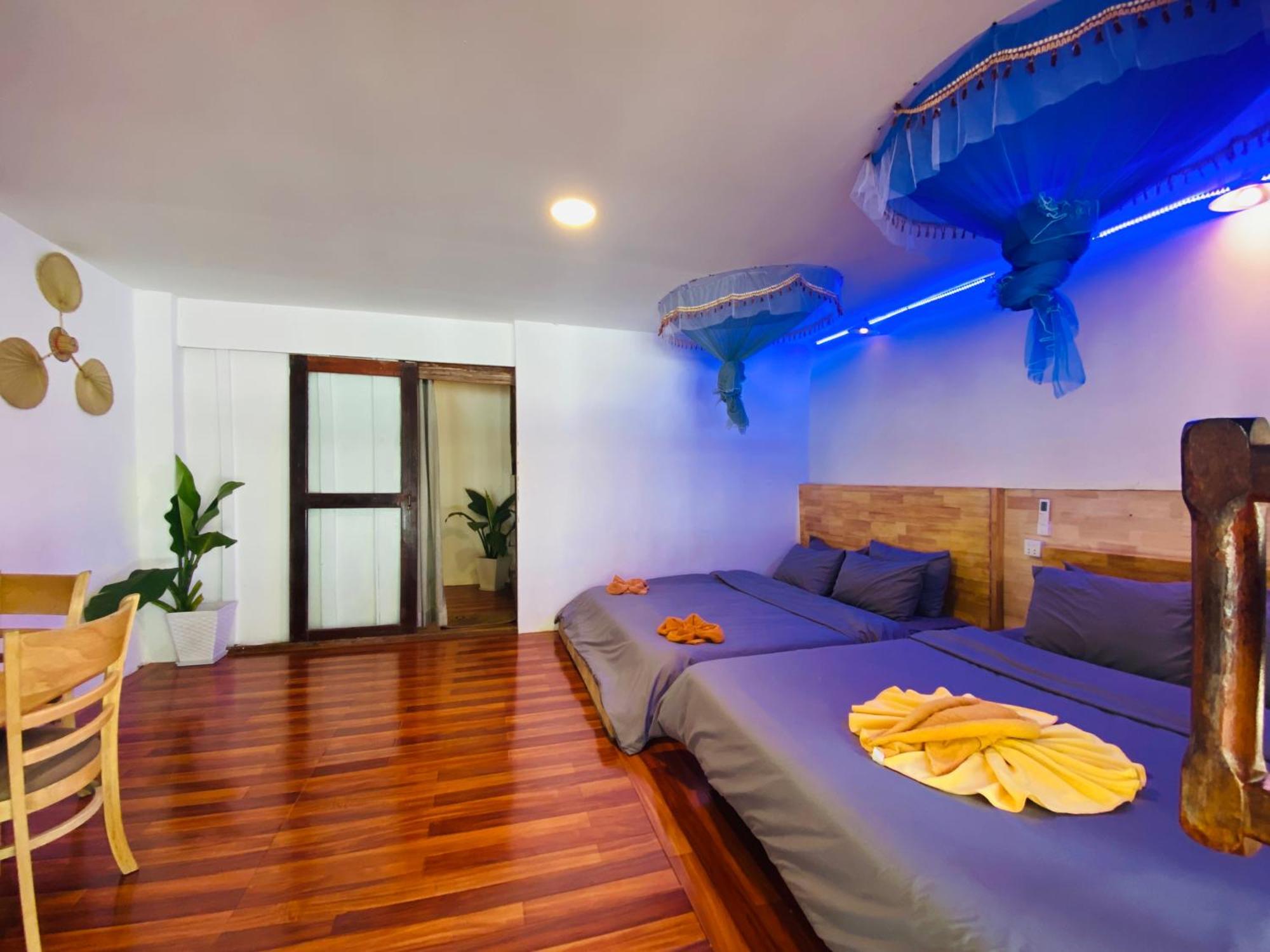 Koh Rong Beach Hostel And Bungalows Kaoh Touch エクステリア 写真