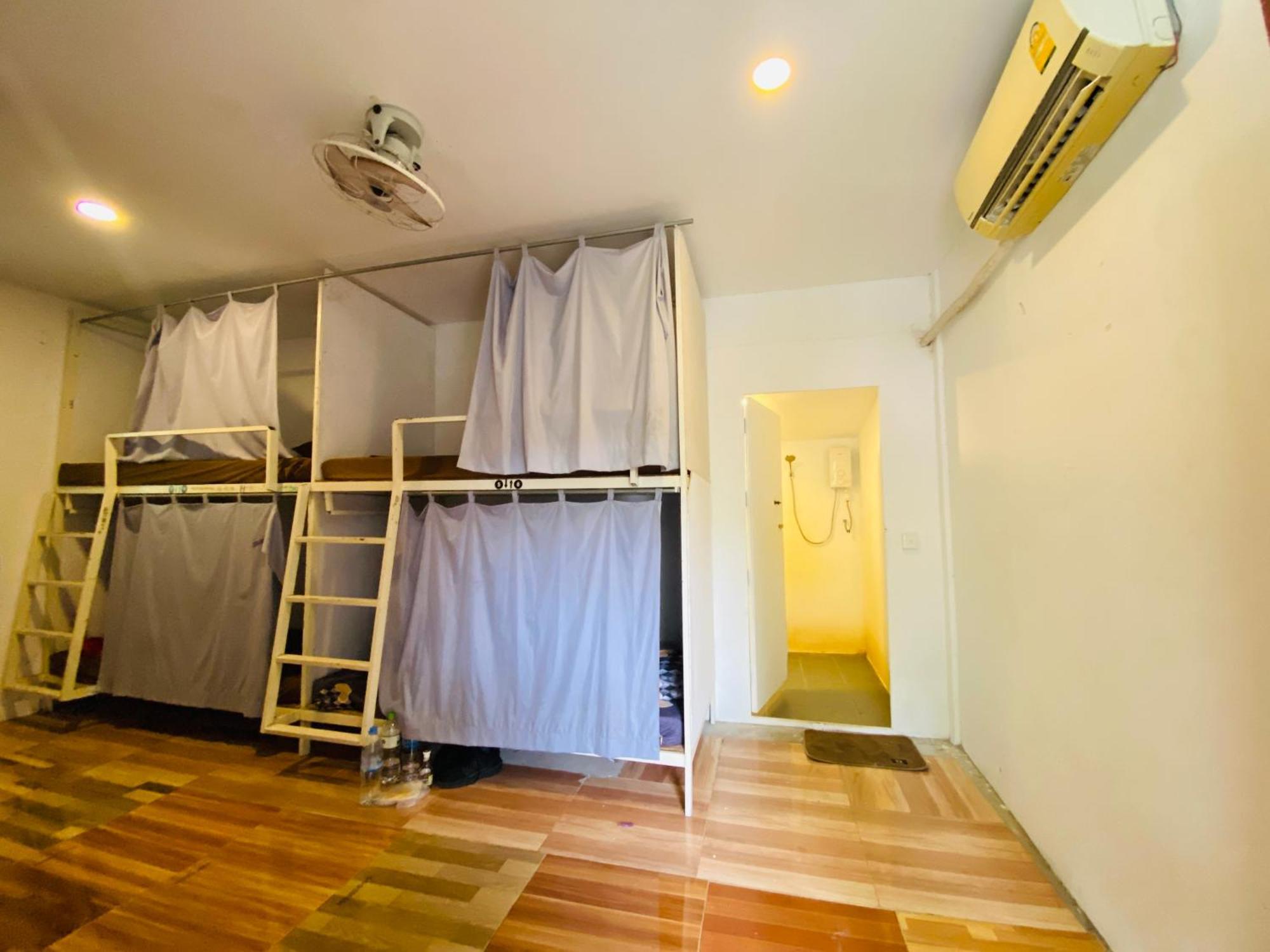 Koh Rong Beach Hostel And Bungalows Kaoh Touch エクステリア 写真